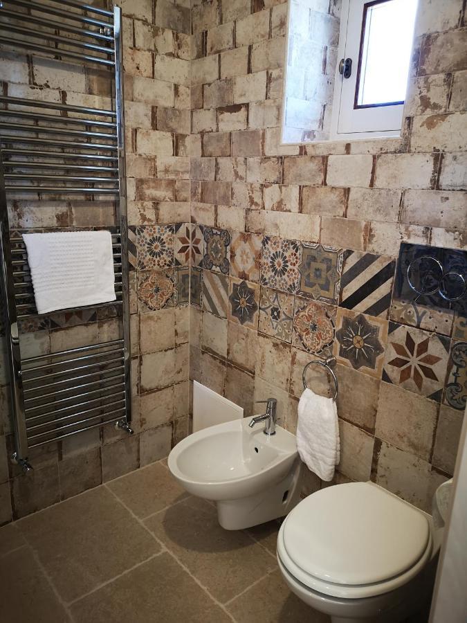 Trulli Stett Guest House ชิสแตร์นีโน ภายนอก รูปภาพ