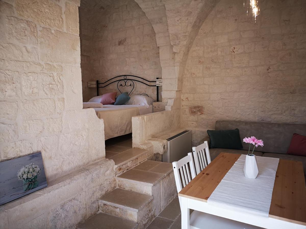Trulli Stett Guest House ชิสแตร์นีโน ภายนอก รูปภาพ