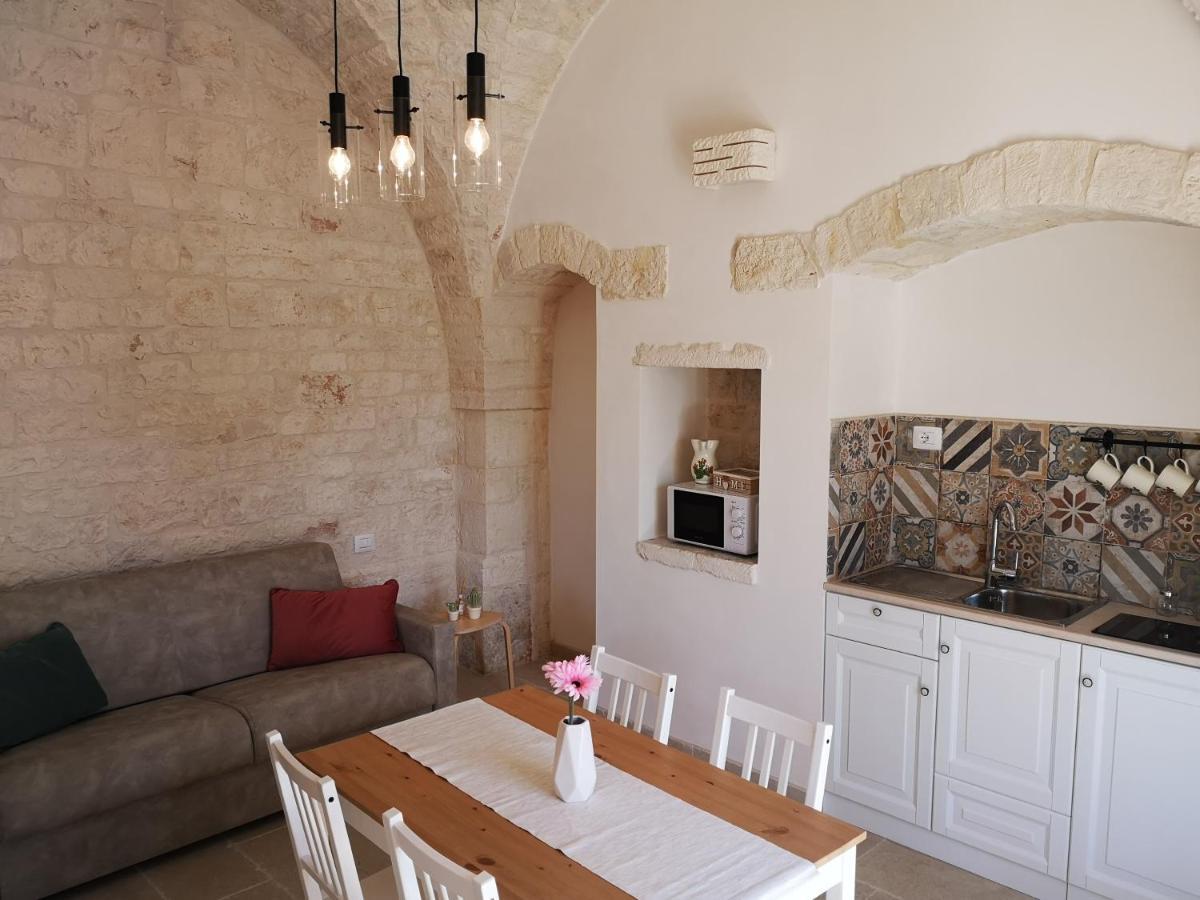 Trulli Stett Guest House ชิสแตร์นีโน ภายนอก รูปภาพ